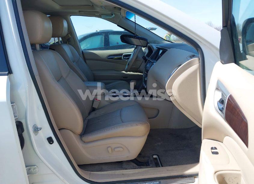Photo 5 of 2014 Nissan Pathfinder PLATINUM (VIN 5N1AR2MM3EC607689)