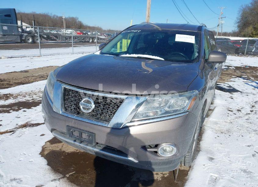 Photo 2 of 2014 Nissan Pathfinder PLATINUM (VIN 5N1AR2MM3EC646282)
