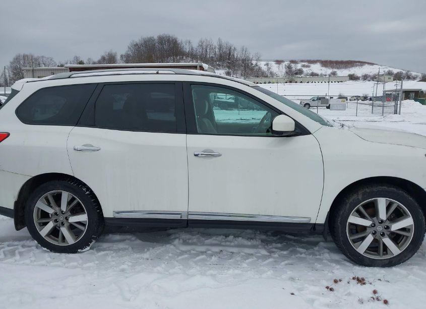 Photo 13 of 2014 Nissan Pathfinder PLATINUM (VIN 5N1AR2MM3EC653720)
