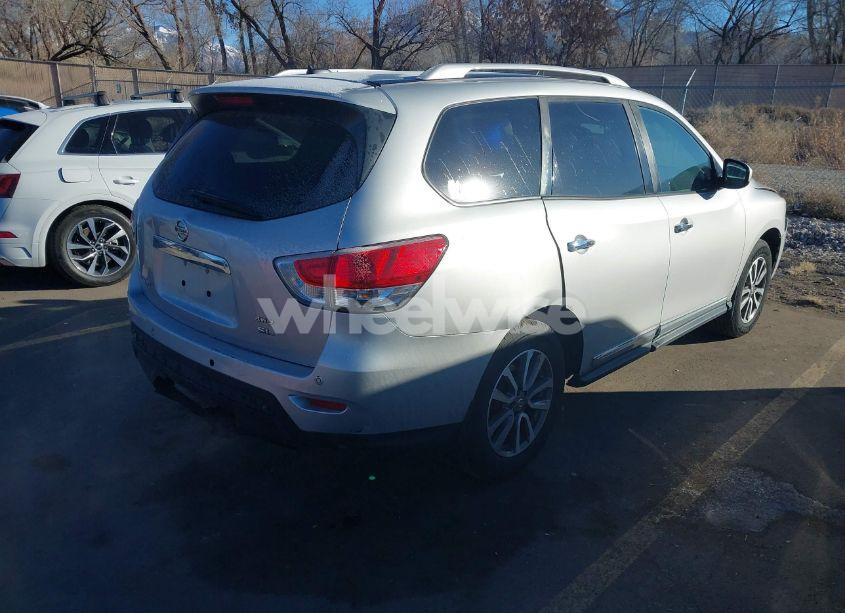 Photo 4 of 2014 Nissan Pathfinder SL (VIN 5N1AR2MM3EC662692)