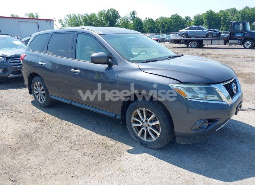 2014 Nissan Pathfinder S (VIN 5N1AR2MM3EC723572) main photo