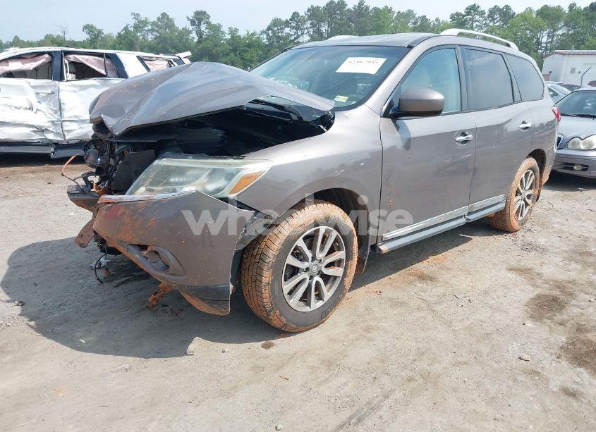 Photo 2 of 2014 Nissan Pathfinder SL (VIN 5N1AR2MM3EC730229)