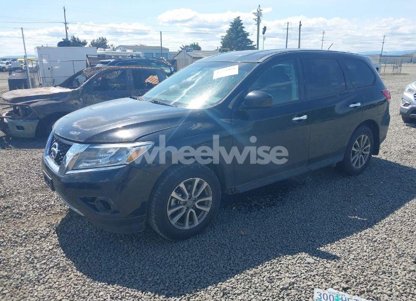 Photo 2 of 2014 Nissan Pathfinder S (VIN 5N1AR2MM3EC732661)