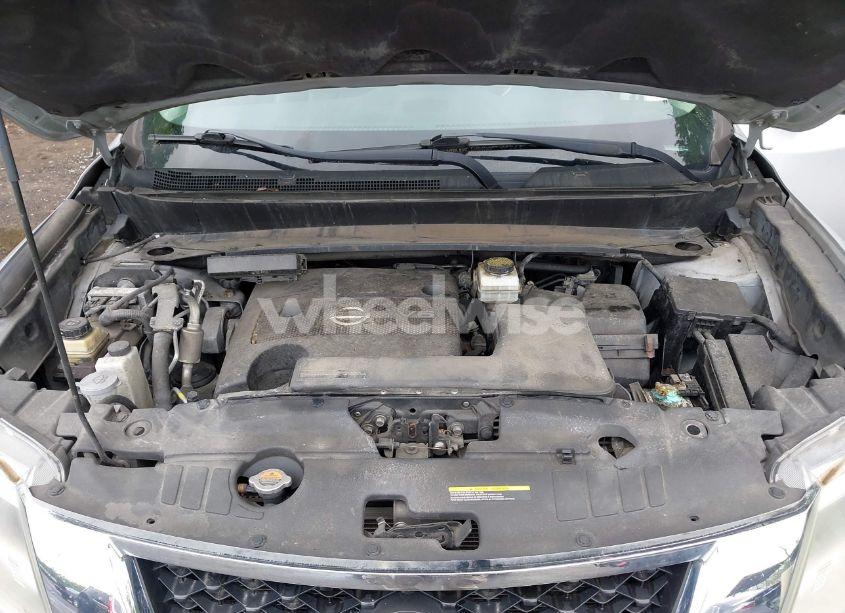 Photo 10 of 2015 Nissan Pathfinder SL (VIN 5N1AR2MM3FC636742)