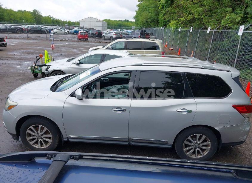 Photo 14 of 2015 Nissan Pathfinder SL (VIN 5N1AR2MM3FC636742)