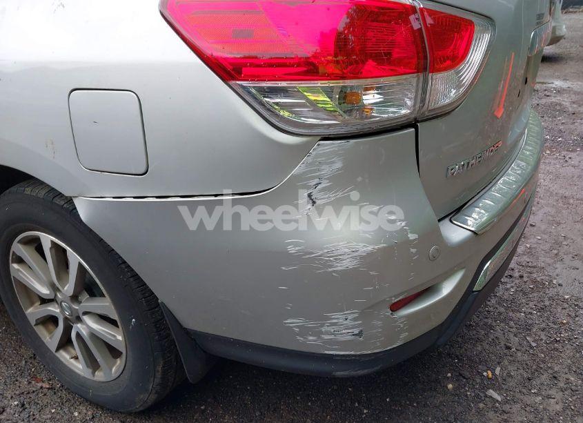 Photo 6 of 2015 Nissan Pathfinder SL (VIN 5N1AR2MM3FC636742)