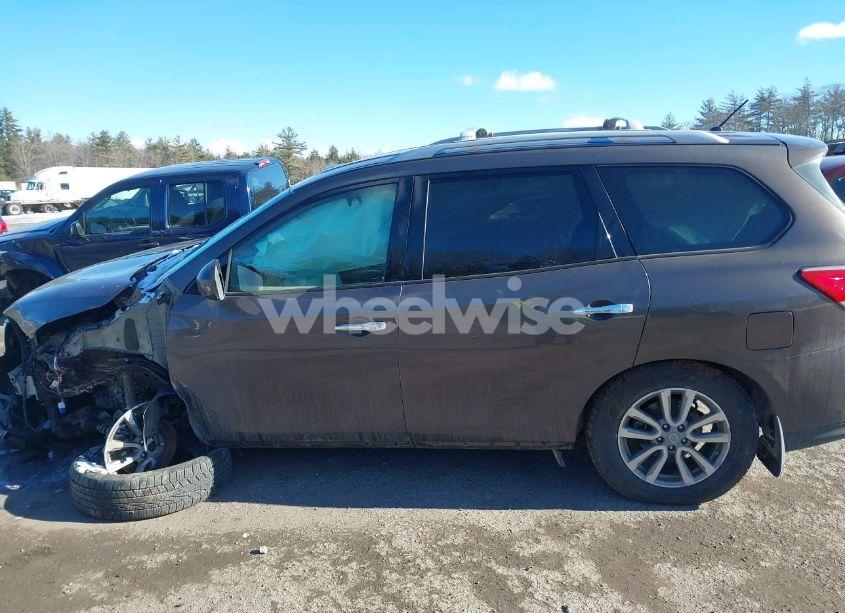 Photo 14 of 2015 Nissan Pathfinder S (VIN 5N1AR2MM3FC648969)