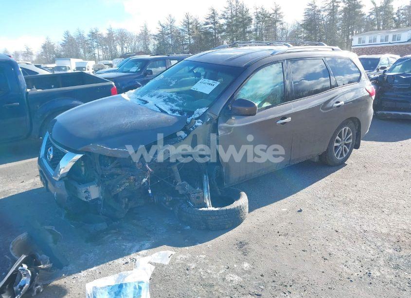 Photo 2 of 2015 Nissan Pathfinder S (VIN 5N1AR2MM3FC648969)