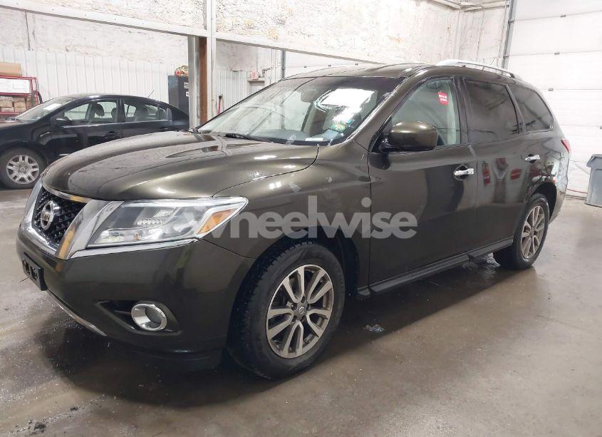 Photo 2 of 2015 Nissan Pathfinder PLATINUM/S/SL/SV (VIN 5N1AR2MM3FC650012)