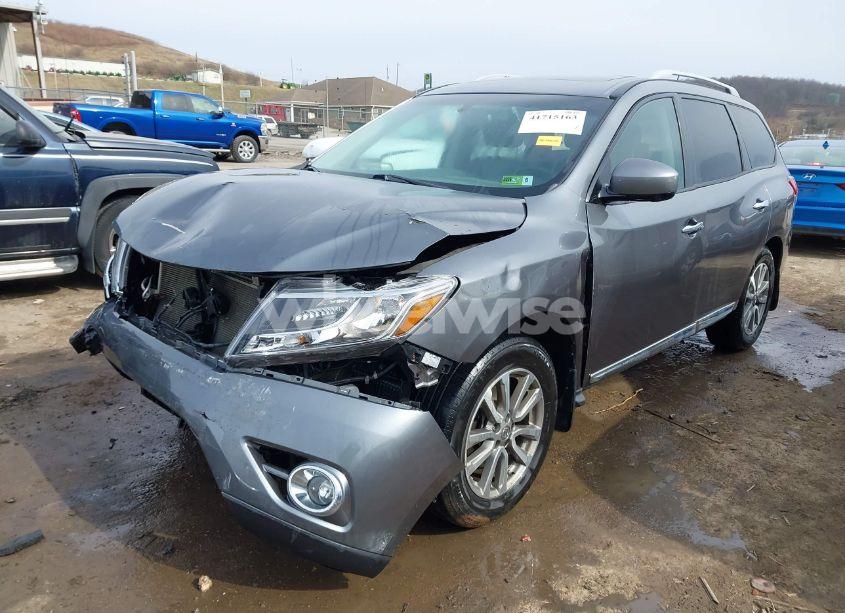 Photo 2 of 2015 Nissan Pathfinder SL (VIN 5N1AR2MM3FC654531)