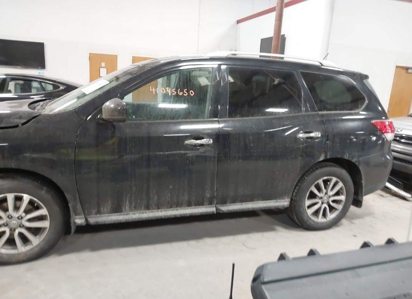 Photo 14 of 2015 Nissan Pathfinder SV (VIN 5N1AR2MM3FC658255)