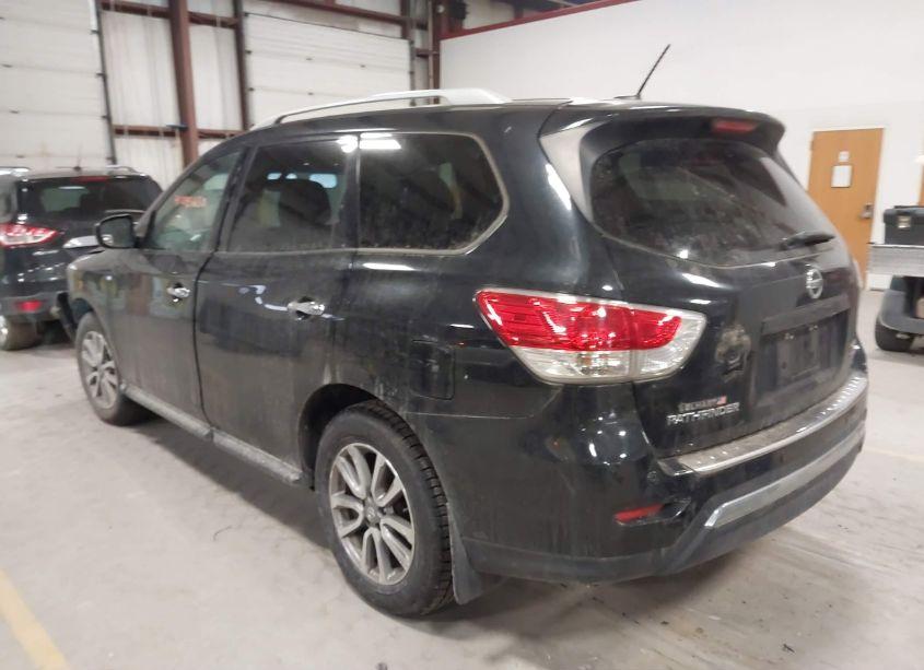 Photo 3 of 2015 Nissan Pathfinder SV (VIN 5N1AR2MM3FC658255)