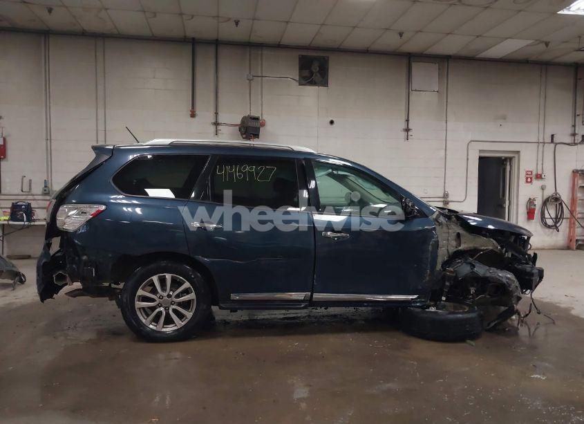 Photo 14 of 2015 Nissan Pathfinder SL (VIN 5N1AR2MM3FC683320)