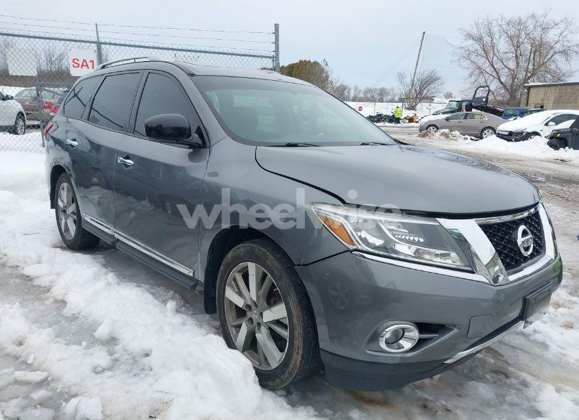2015 Nissan Pathfinder PLATINUM (VIN 5N1AR2MM3FC710127) main photo