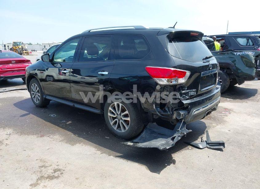 Photo 3 of 2016 Nissan Pathfinder SV (VIN 5N1AR2MM3GC610255)