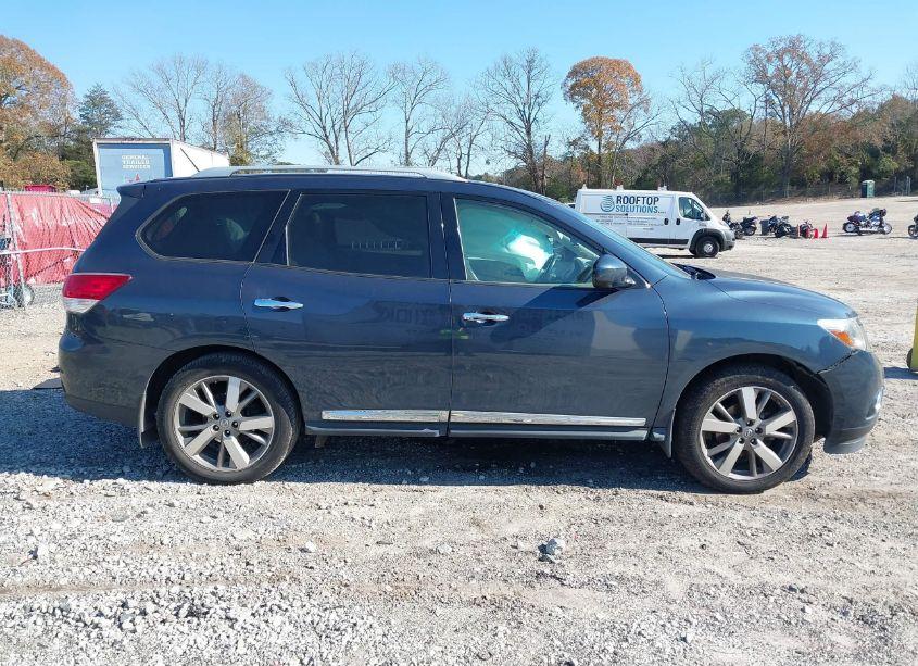 Photo 13 of 2016 Nissan Pathfinder PLATINUM (VIN 5N1AR2MM3GC615164)