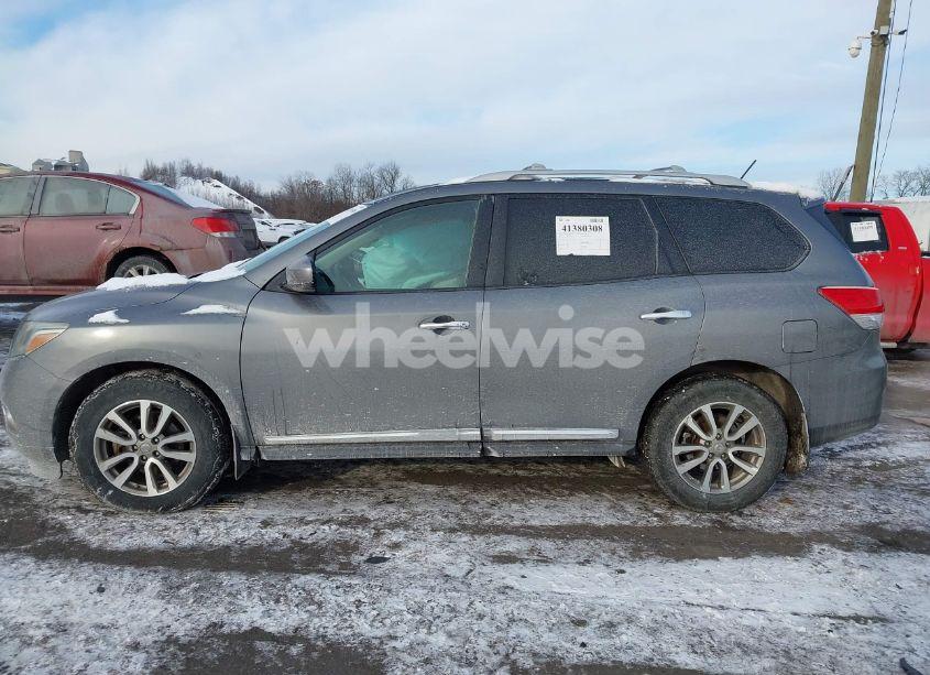 Photo 14 of 2016 Nissan Pathfinder SL (VIN 5N1AR2MM3GC624897)