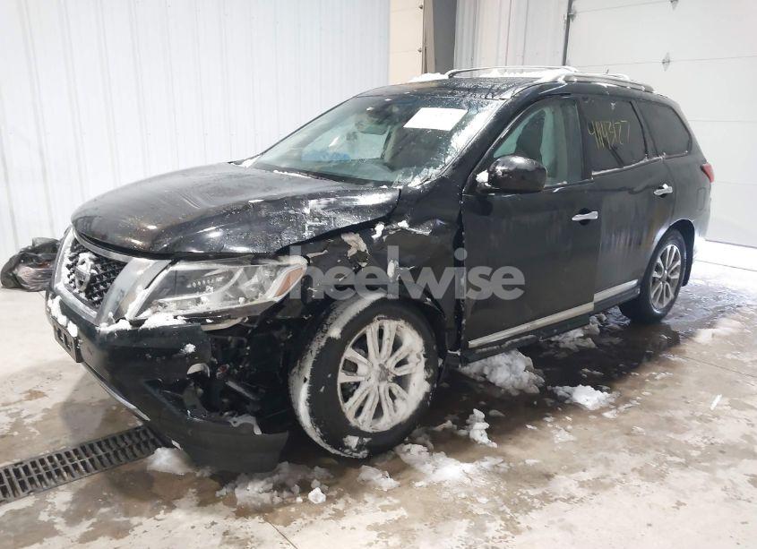 Photo 2 of 2013 Nissan Pathfinder SL (VIN 5N1AR2MM4DC605318)