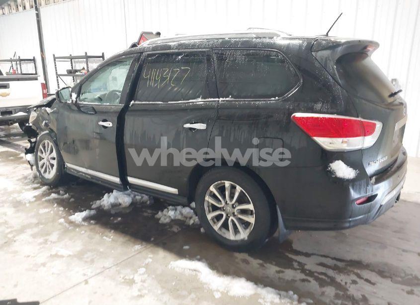 Photo 3 of 2013 Nissan Pathfinder SL (VIN 5N1AR2MM4DC605318)