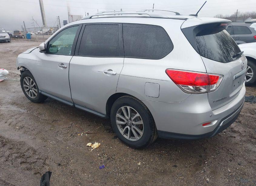 Photo 3 of 2013 Nissan Pathfinder SV (VIN 5N1AR2MM4DC621423)