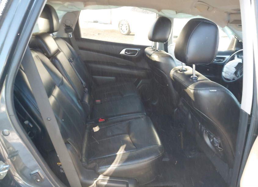 Photo 8 of 2013 Nissan Pathfinder SL (VIN 5N1AR2MM4DC623673)