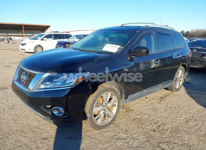 Photo 2 of 2013 Nissan Pathfinder PLATINUM (VIN 5N1AR2MM4DC633829)