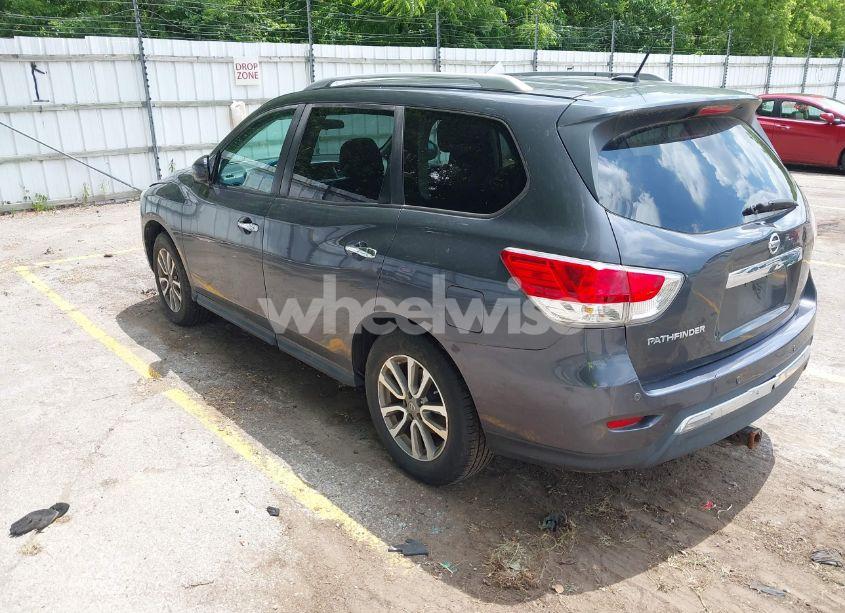 Photo 3 of 2013 Nissan Pathfinder SV (VIN 5N1AR2MM4DC646130)