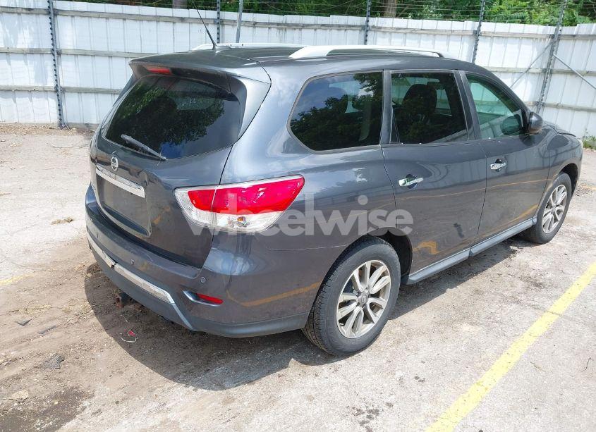 Photo 4 of 2013 Nissan Pathfinder SV (VIN 5N1AR2MM4DC646130)