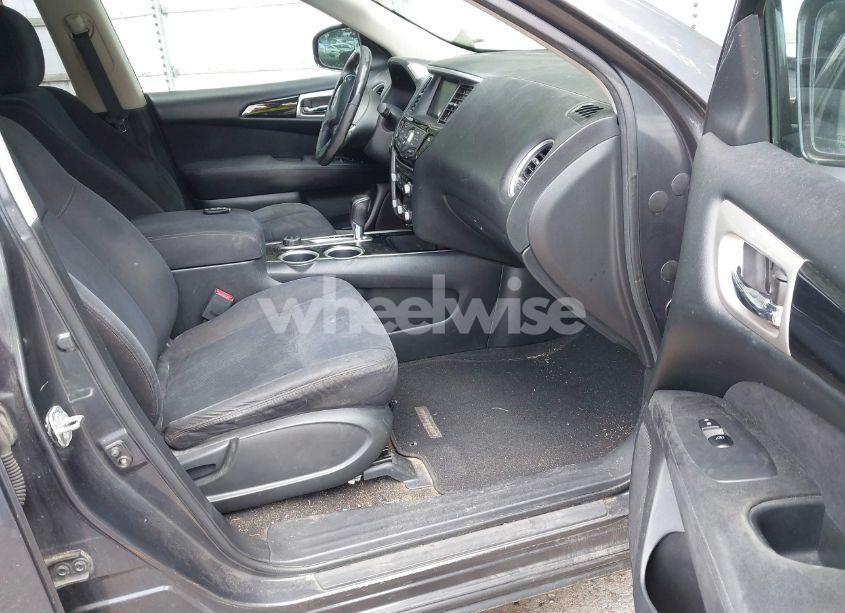 Photo 5 of 2013 Nissan Pathfinder SV (VIN 5N1AR2MM4DC646130)