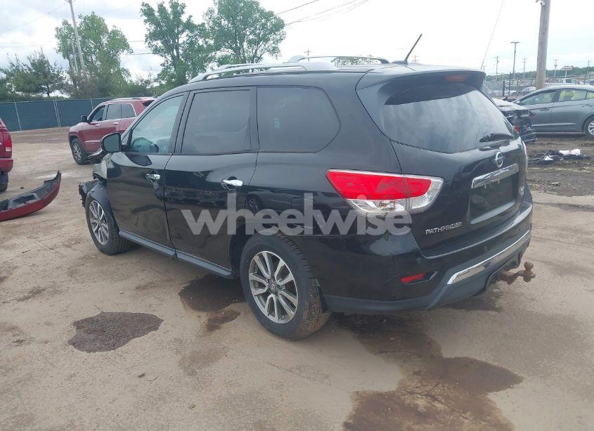 Photo 3 of 2013 Nissan Pathfinder SV (VIN 5N1AR2MM4DC658021)