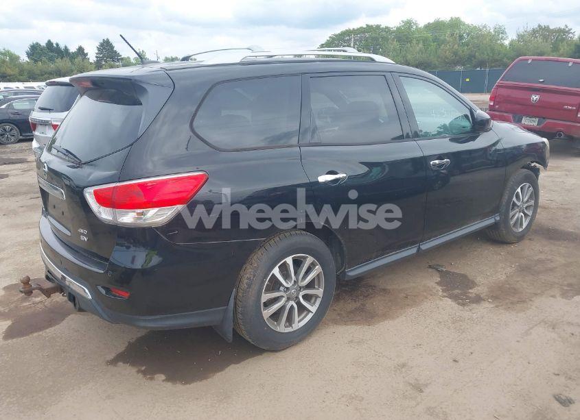 Photo 4 of 2013 Nissan Pathfinder SV (VIN 5N1AR2MM4DC658021)