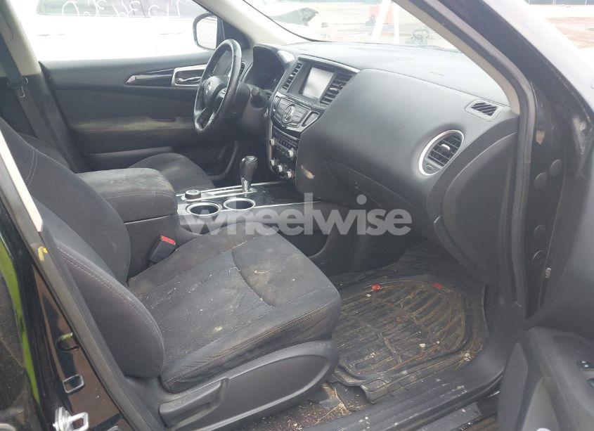 Photo 5 of 2013 Nissan Pathfinder SV (VIN 5N1AR2MM4DC658021)