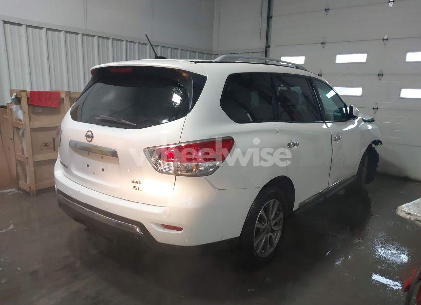 Photo 4 of 2014 Nissan Pathfinder SL (VIN 5N1AR2MM4EC603120)
