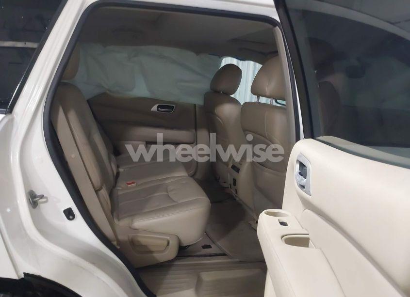 Photo 8 of 2014 Nissan Pathfinder SL (VIN 5N1AR2MM4EC603120)