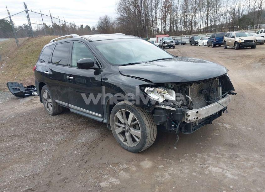 2014 Nissan Pathfinder PLATINUM (VIN 5N1AR2MM4EC621858) main photo
