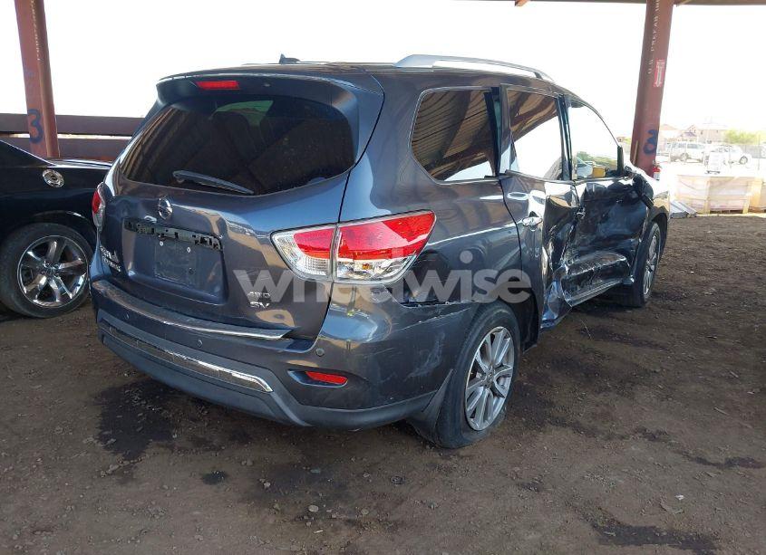 Photo 4 of 2014 Nissan Pathfinder SV (VIN 5N1AR2MM4EC654746)