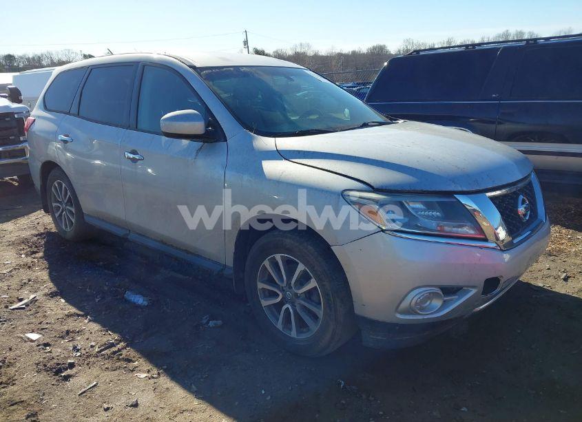 2014 Nissan Pathfinder S (VIN 5N1AR2MM4EC664421) main photo