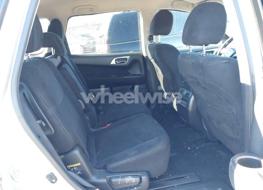 Photo 8 of 2014 Nissan Pathfinder S (VIN 5N1AR2MM4EC664421)