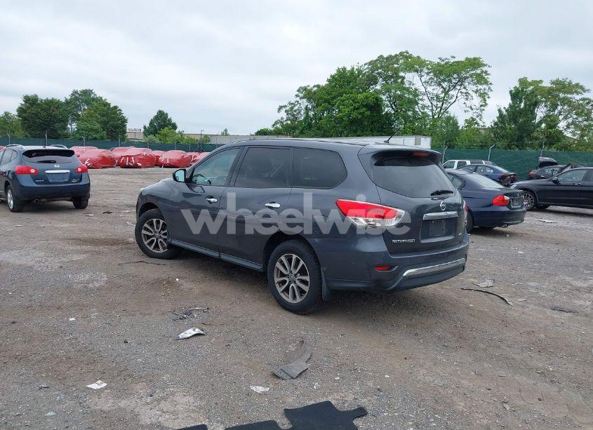 Photo 3 of 2014 Nissan Pathfinder S (VIN 5N1AR2MM4EC706604)
