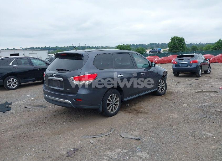 Photo 4 of 2014 Nissan Pathfinder S (VIN 5N1AR2MM4EC706604)