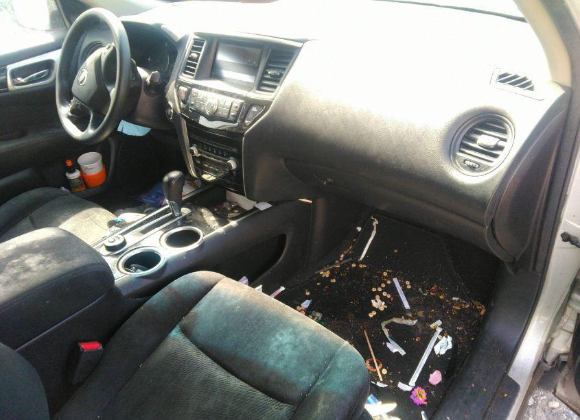 Photo 5 of 2015 Nissan Pathfinder S (VIN 5N1AR2MM4FC696707)