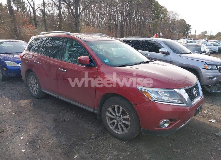 2015 Nissan Pathfinder SV (VIN 5N1AR2MM4FC706409) main photo