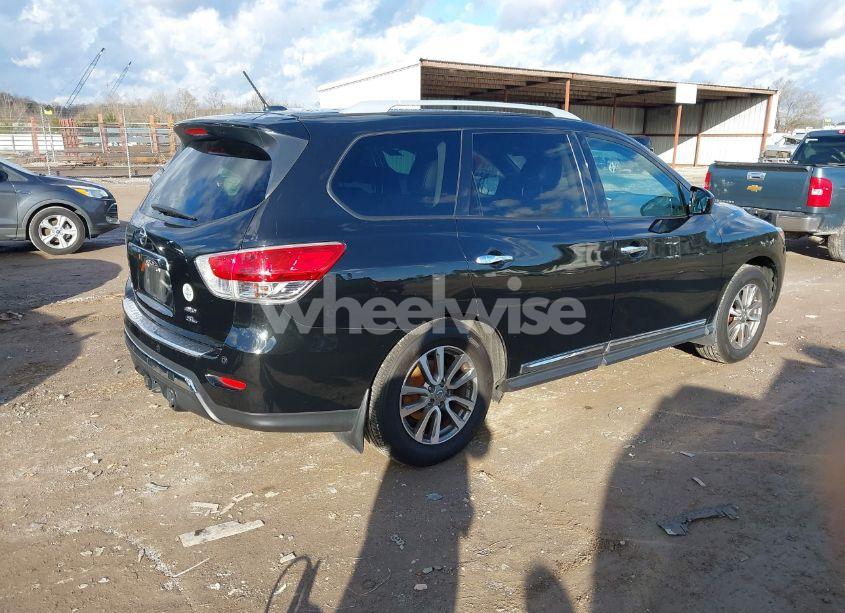 Photo 4 of 2015 Nissan Pathfinder SL (VIN 5N1AR2MM4FC714509)