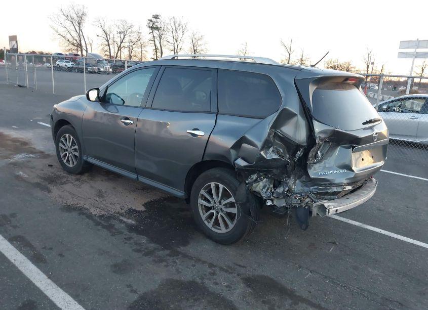 Photo 3 of 2016 Nissan Pathfinder S (VIN 5N1AR2MM4GC620910)