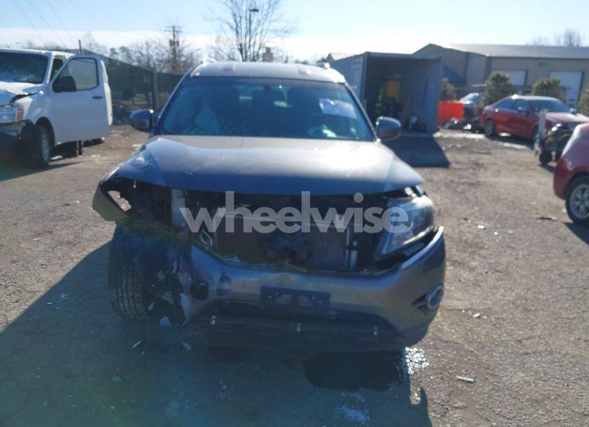 Photo 12 of 2016 Nissan Pathfinder SV (VIN 5N1AR2MM4GC622642)