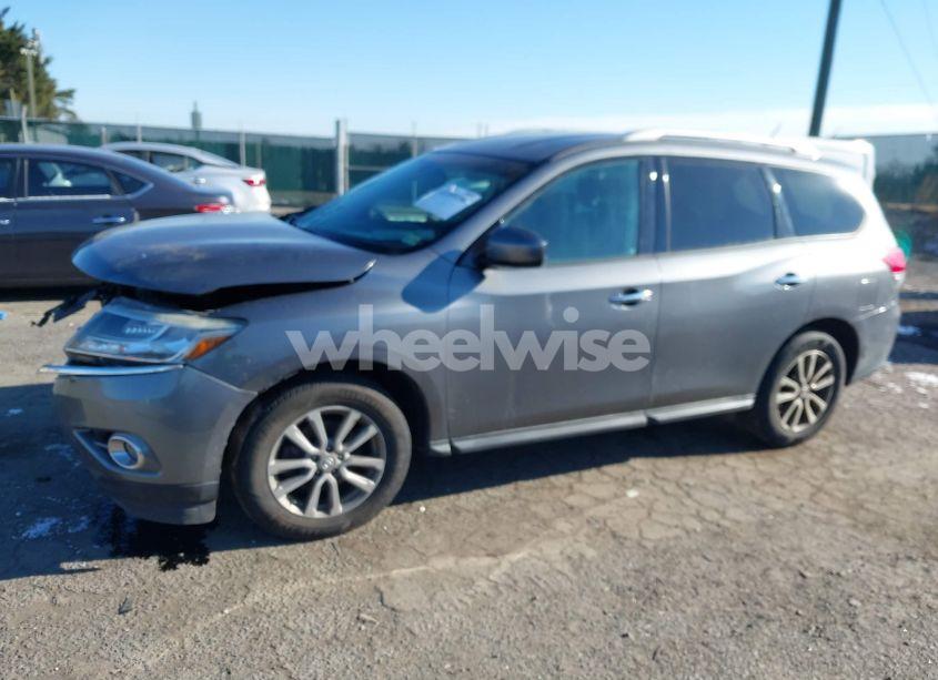 Photo 14 of 2016 Nissan Pathfinder SV (VIN 5N1AR2MM4GC622642)