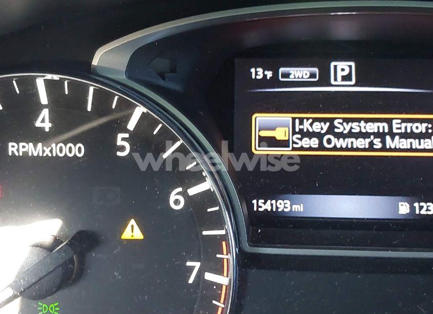 Photo 15 of 2016 Nissan Pathfinder SV (VIN 5N1AR2MM4GC622642)