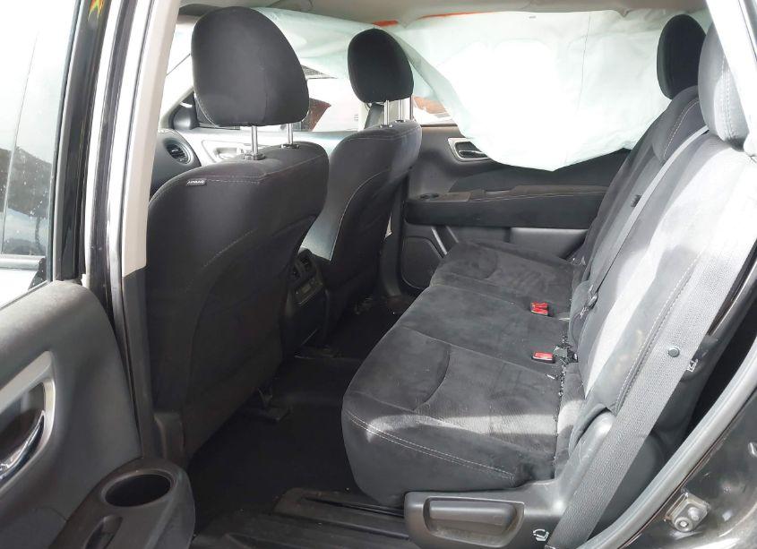 Photo 8 of 2016 Nissan Pathfinder S (VIN 5N1AR2MM4GC636945)