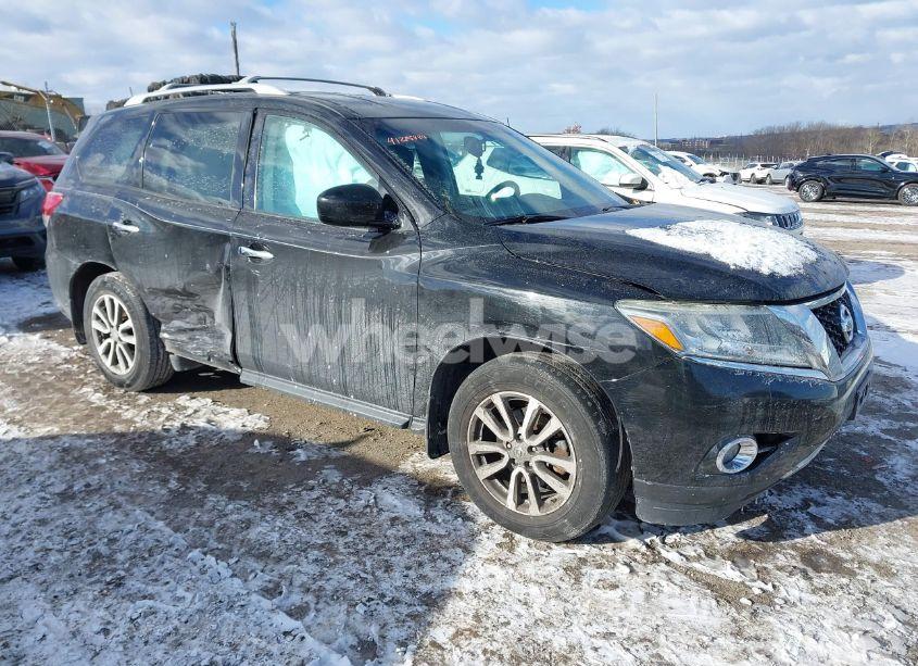 2016 Nissan Pathfinder SV (VIN 5N1AR2MM4GC658721) main photo