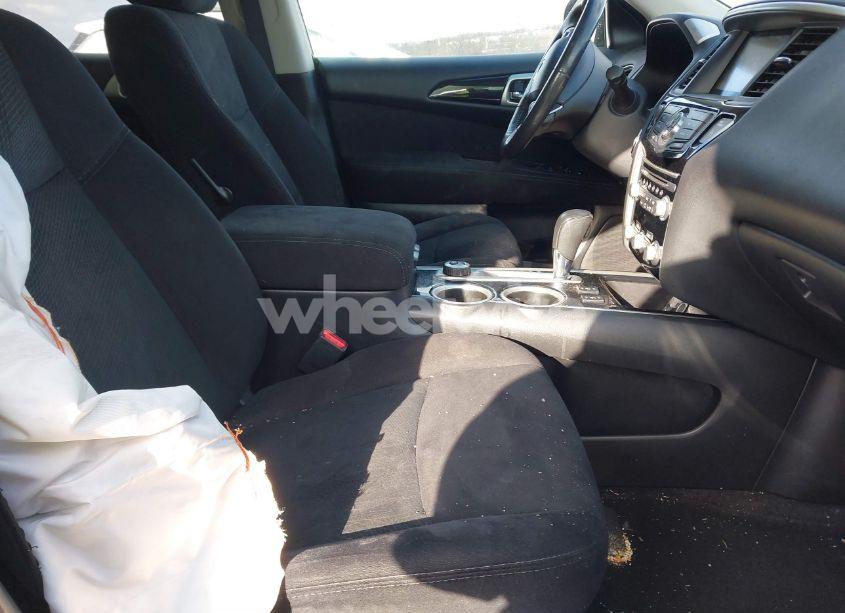 Photo 5 of 2016 Nissan Pathfinder SV (VIN 5N1AR2MM4GC658721)